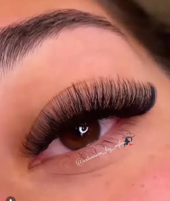 کاشت مژه 